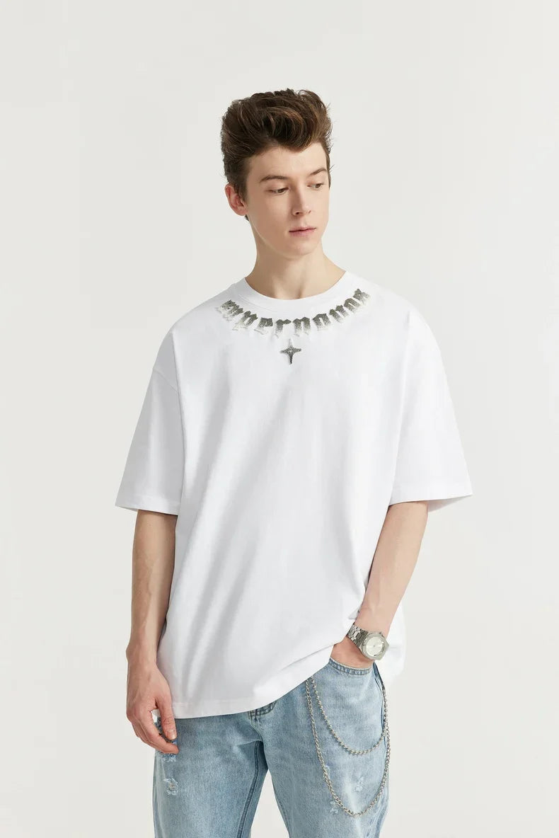 T-shirt oversize z haftem szenilowym