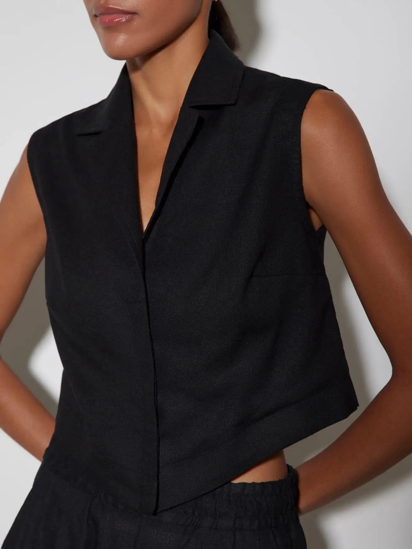 Elegancki kardigan i garnitur do spodni wykonany z lnu i baweęny