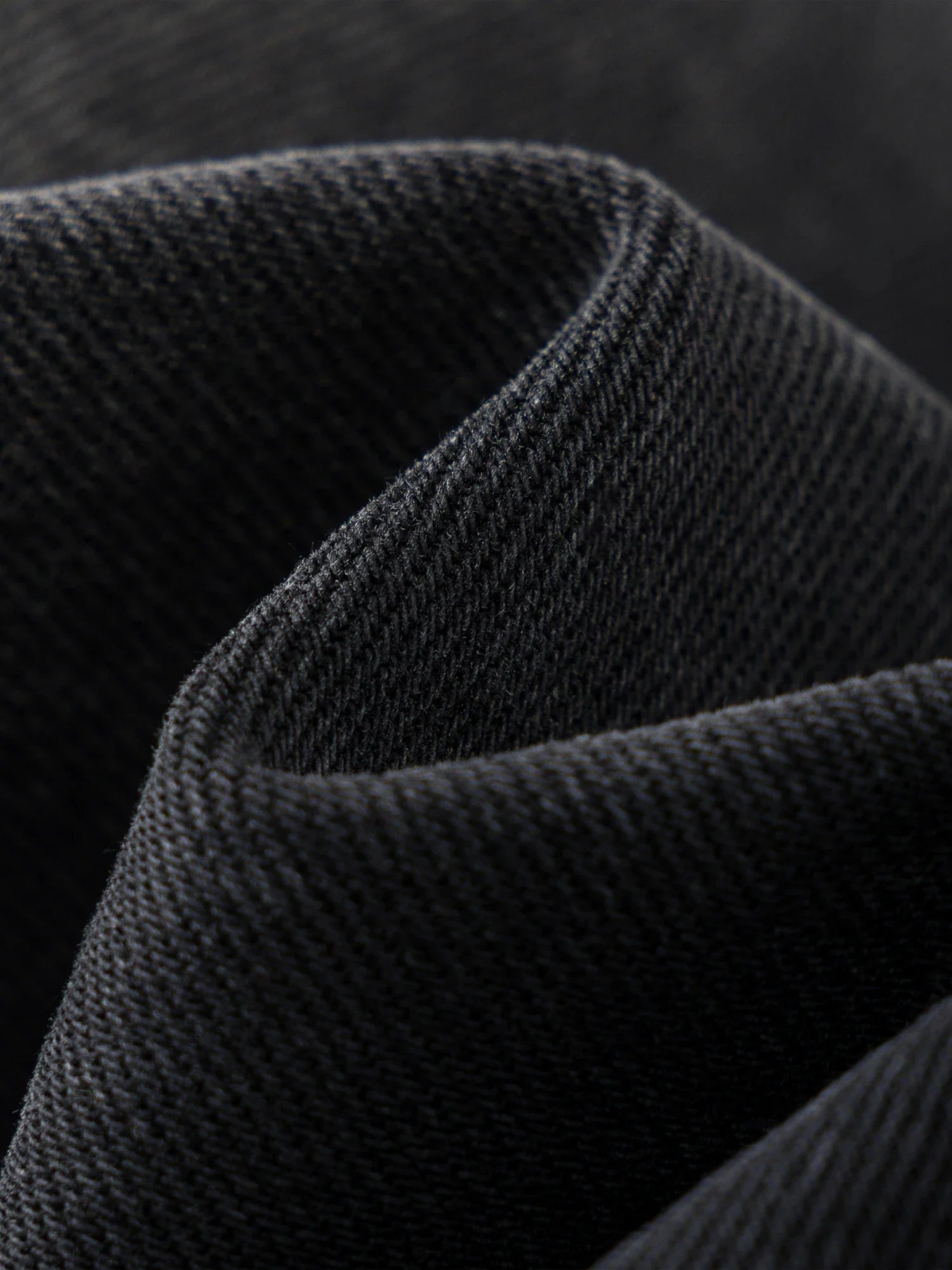 Czarne dżinsy retro z szerokimi nogawkami