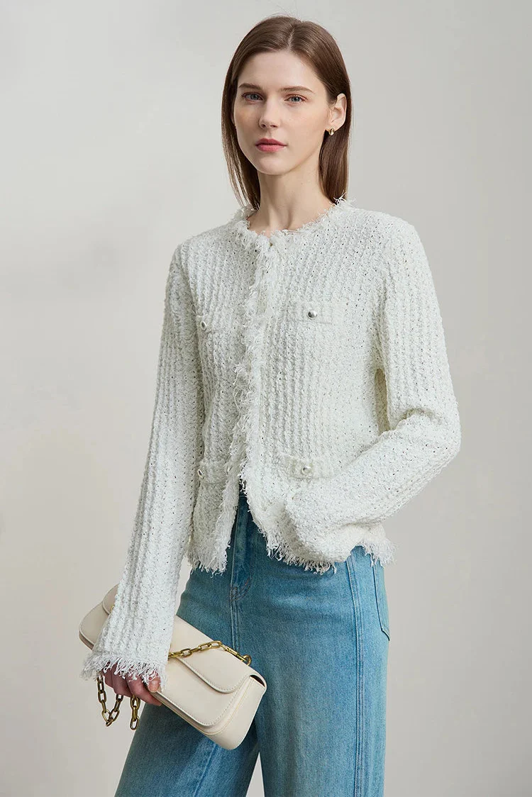 Minimalistyczny kardigan z frędzlami