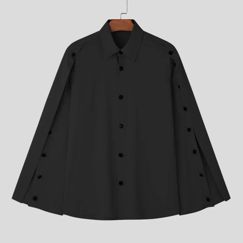 LuŸna koszula z rozciêciem na klapie, dęugim rêkawem i guzikami