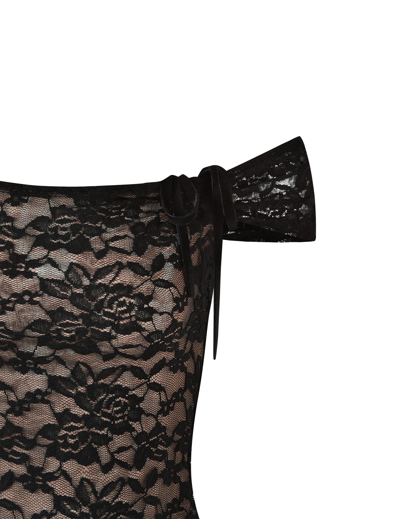 Top z odkrytymi ramionami i kwiatową fakturą