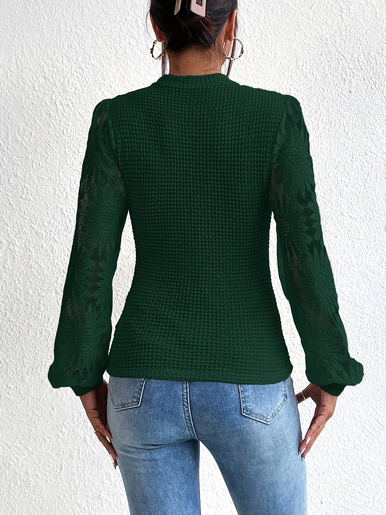 T-shirt z okrągęym dekoltem i kwiatowym nadrukiem