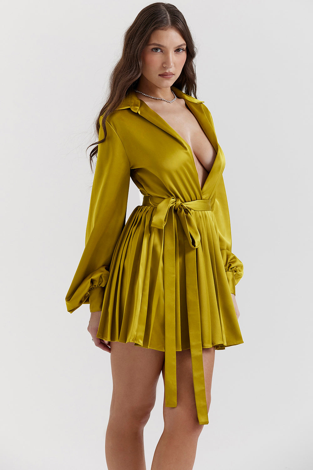 Plisowana sukienka koszulowa Chartreuse