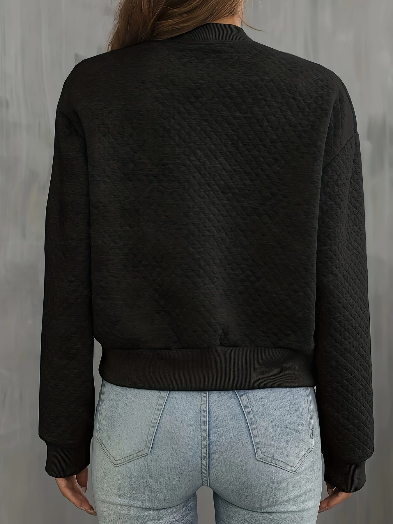 Czarna prosta kurtka bomber