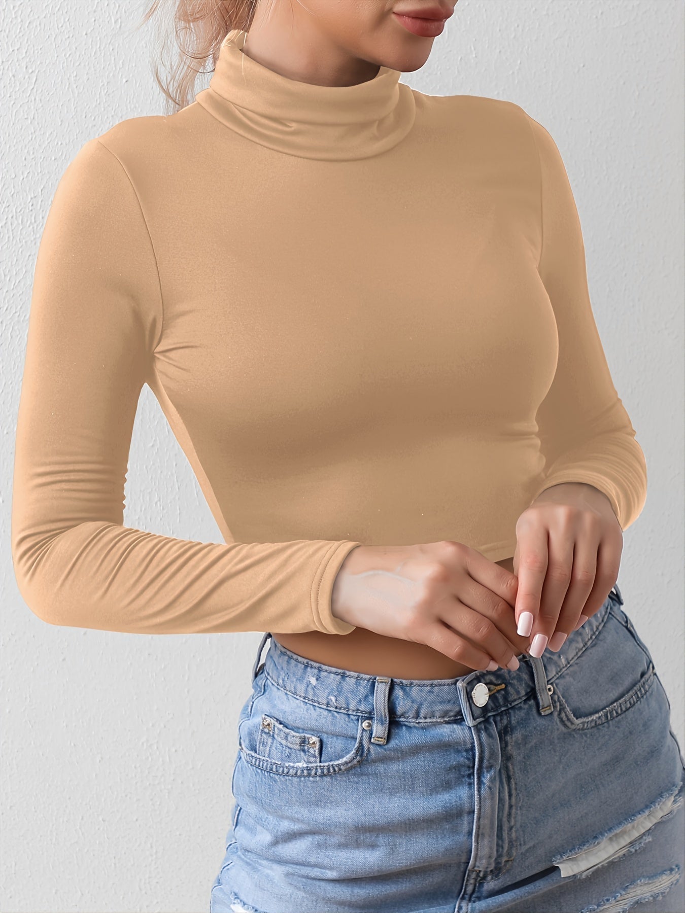 Obcisęy, krótki T-shirt z kol