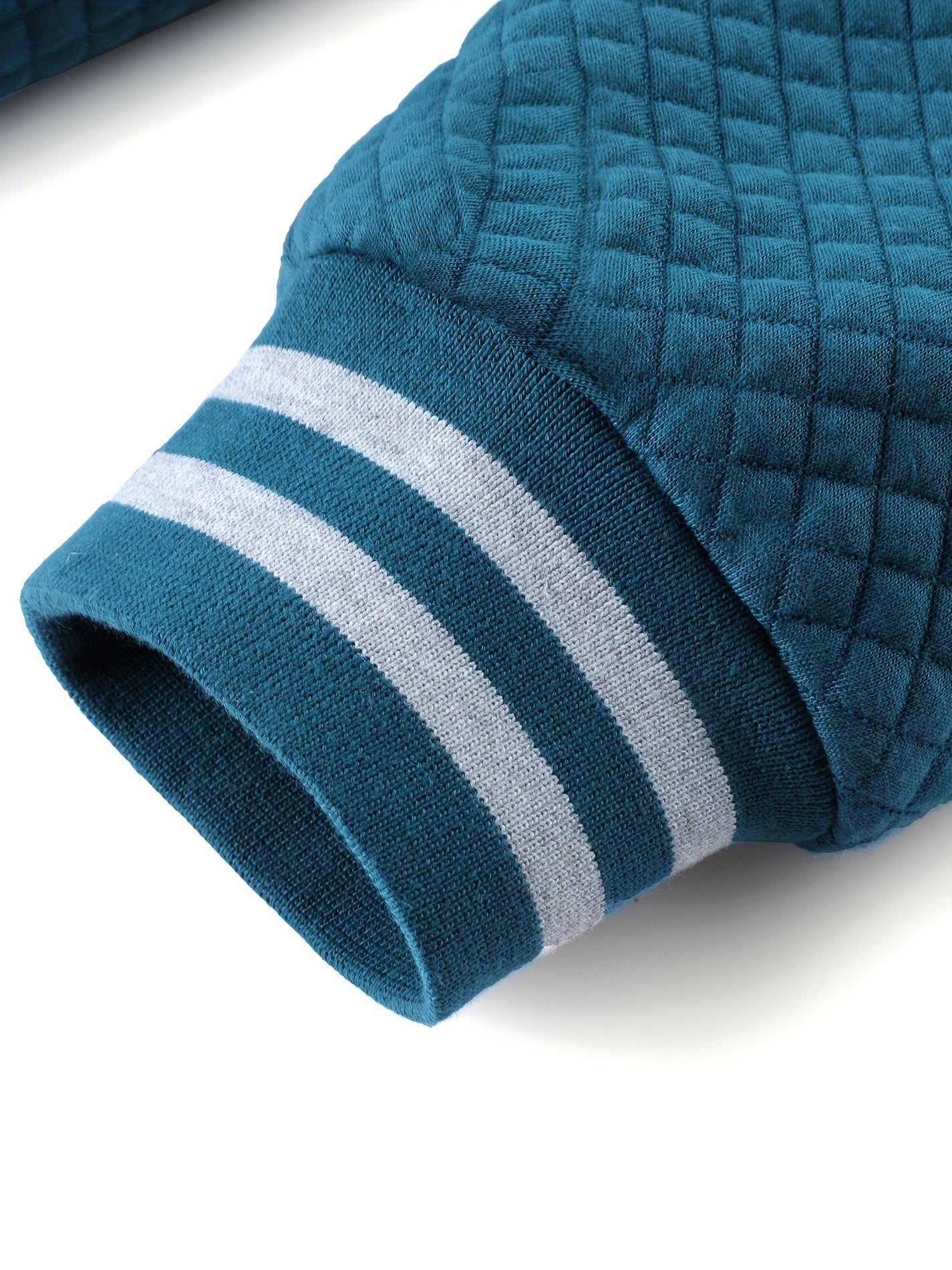 Mêska bluza z kapturem o strukturalnym kroju