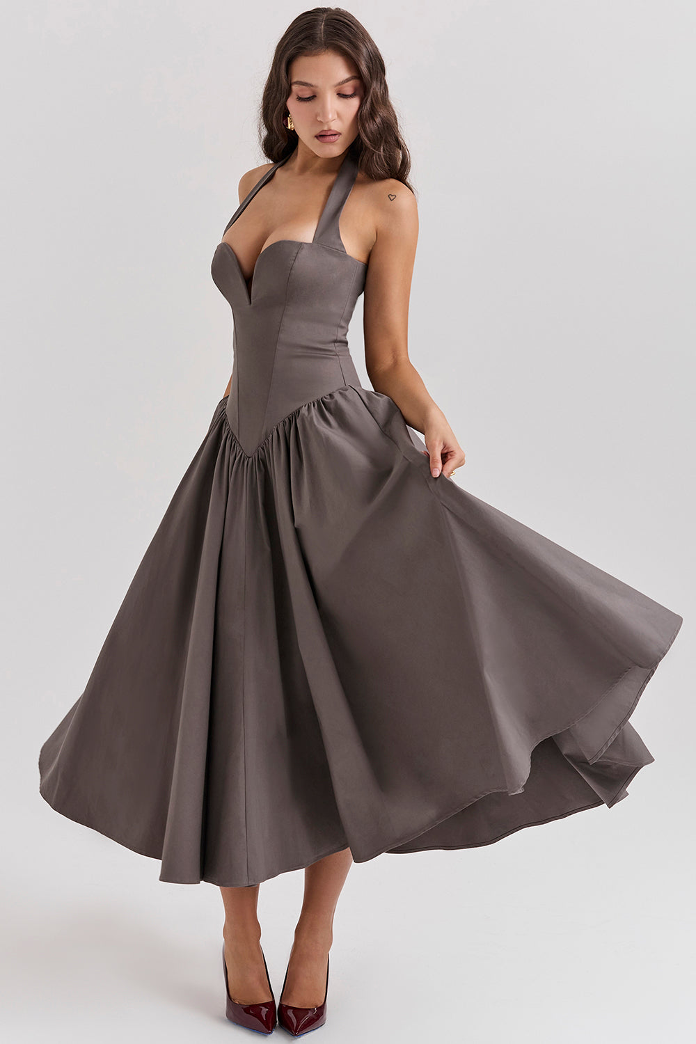 Sukienka midi typu halter