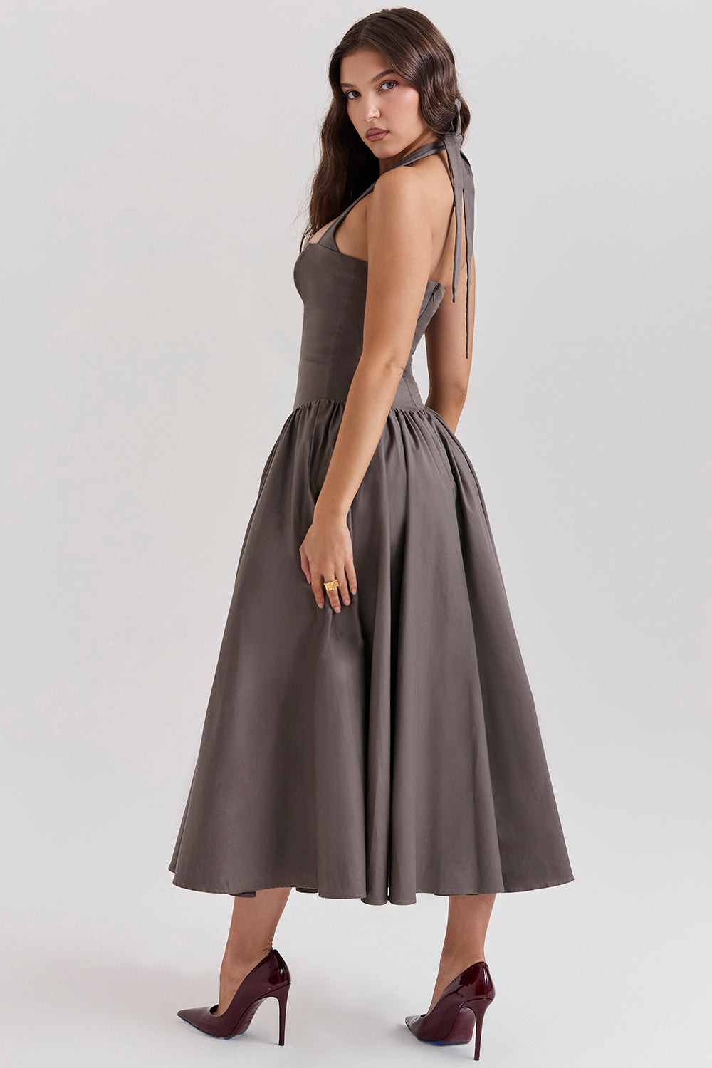 Sukienka midi typu halter