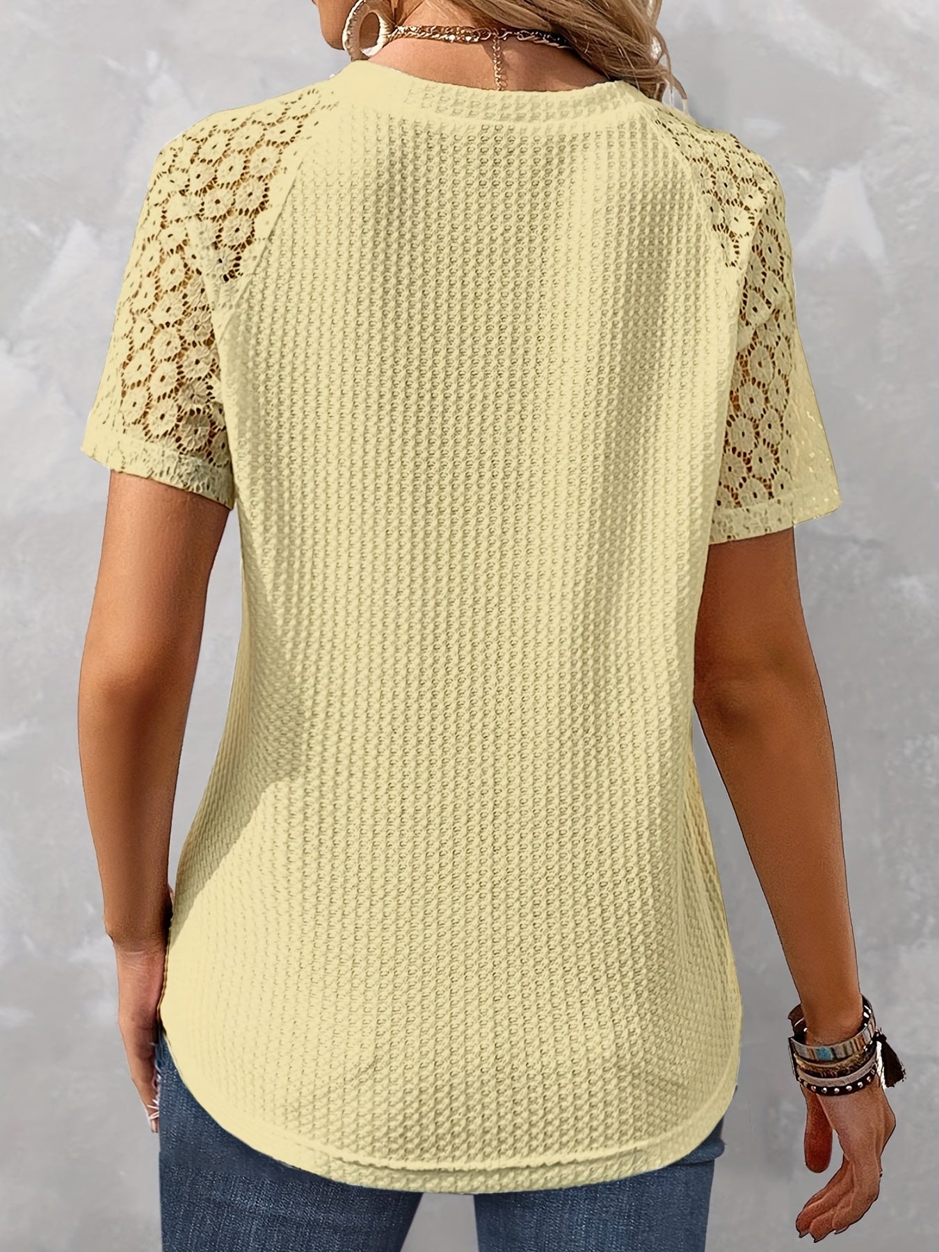 Strukturalny T-shirt damski z krótkim rêkawem