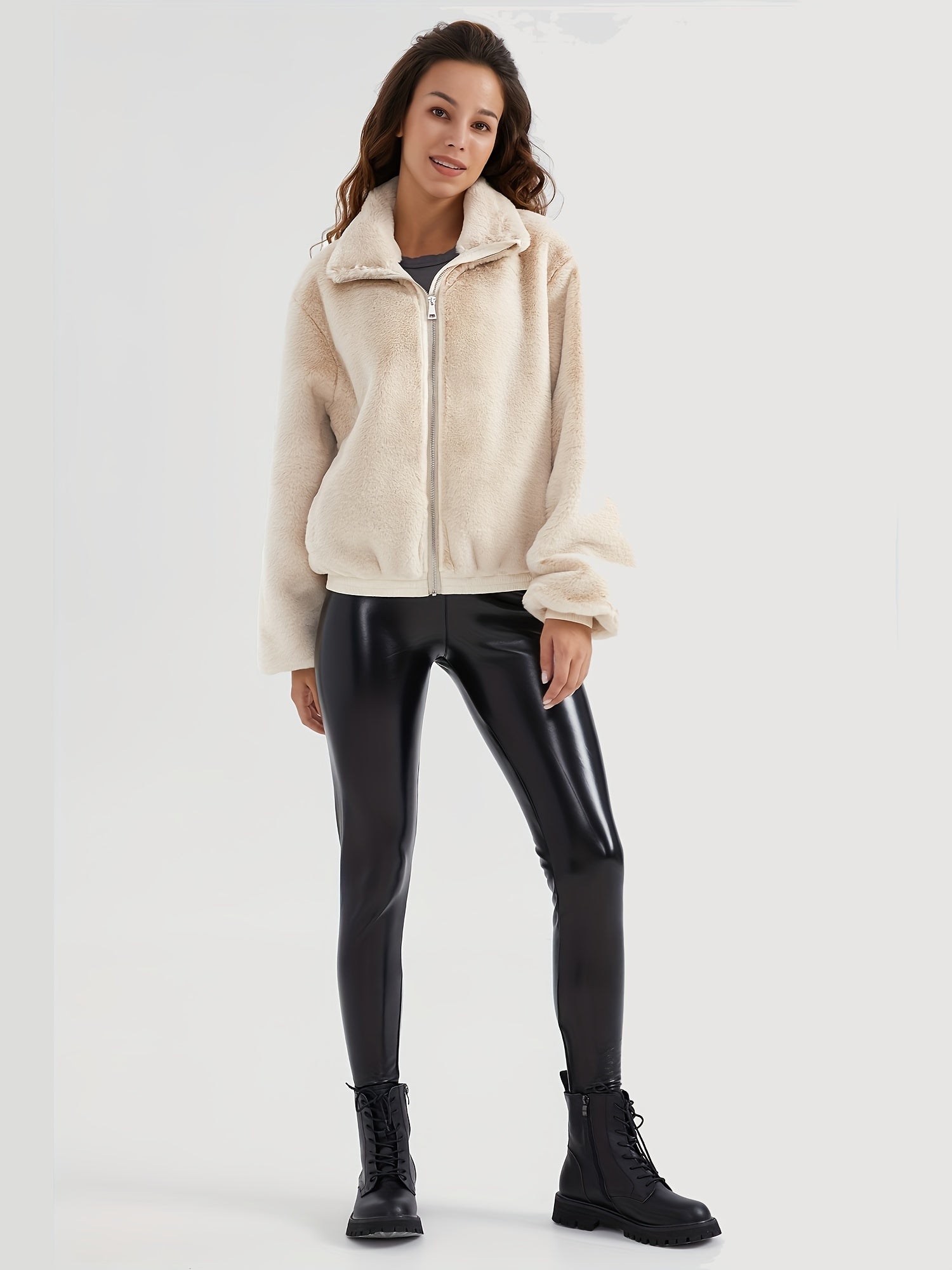 Kurtka ze sztucznego futra ze stójką