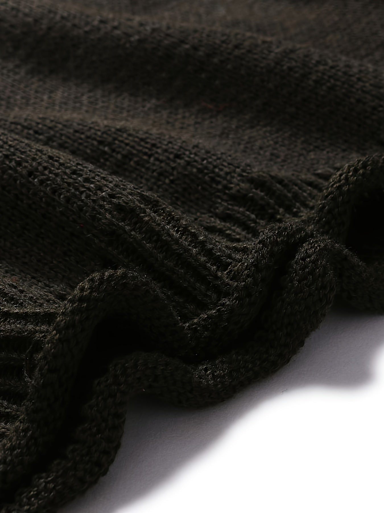 Sweter w kamuflażowym kolorze