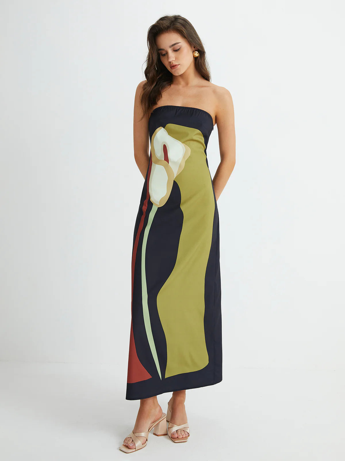 Sukienka bandeau midi w kolorze zielonym