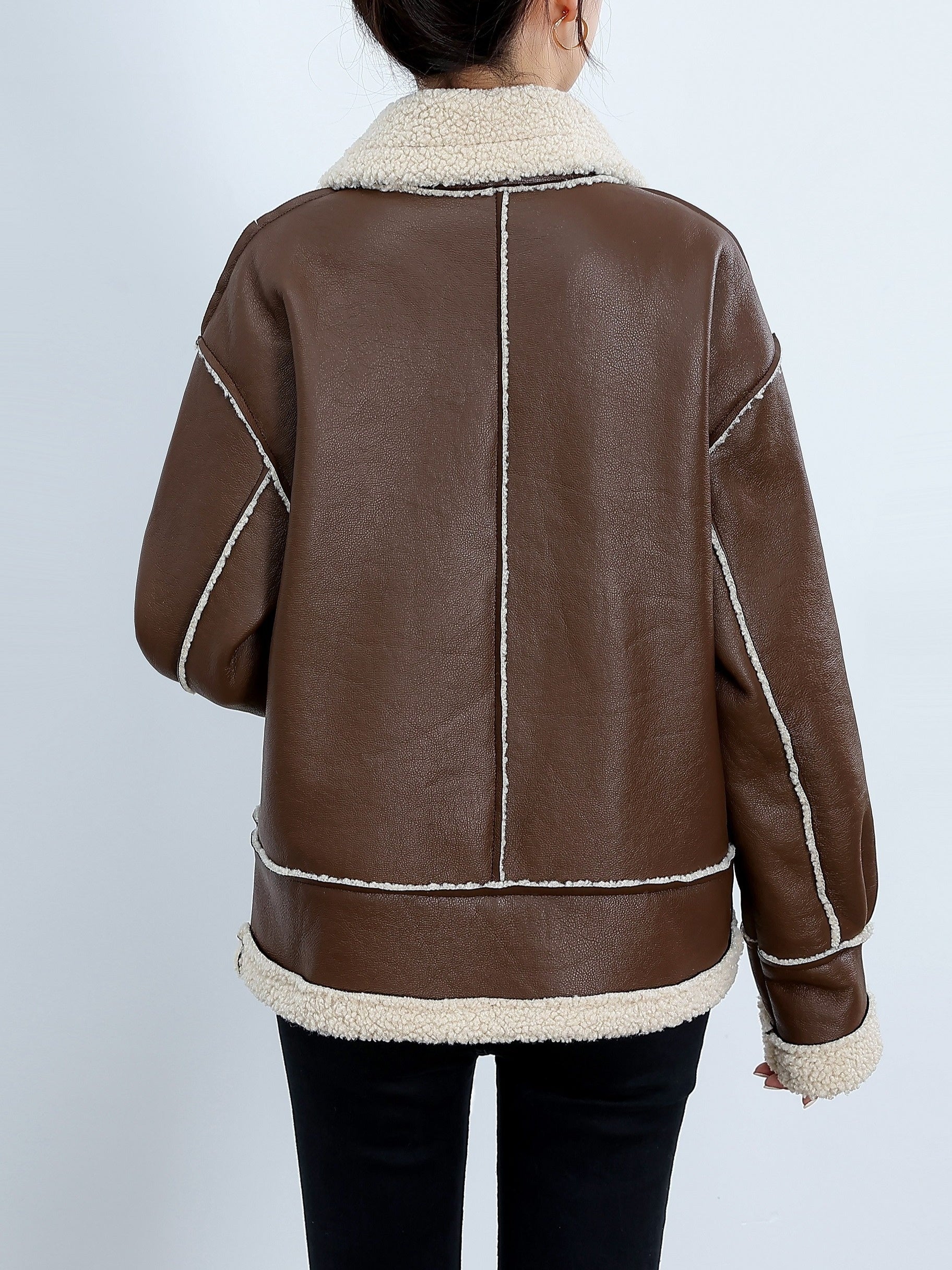 Puszysta skórzana kurtka