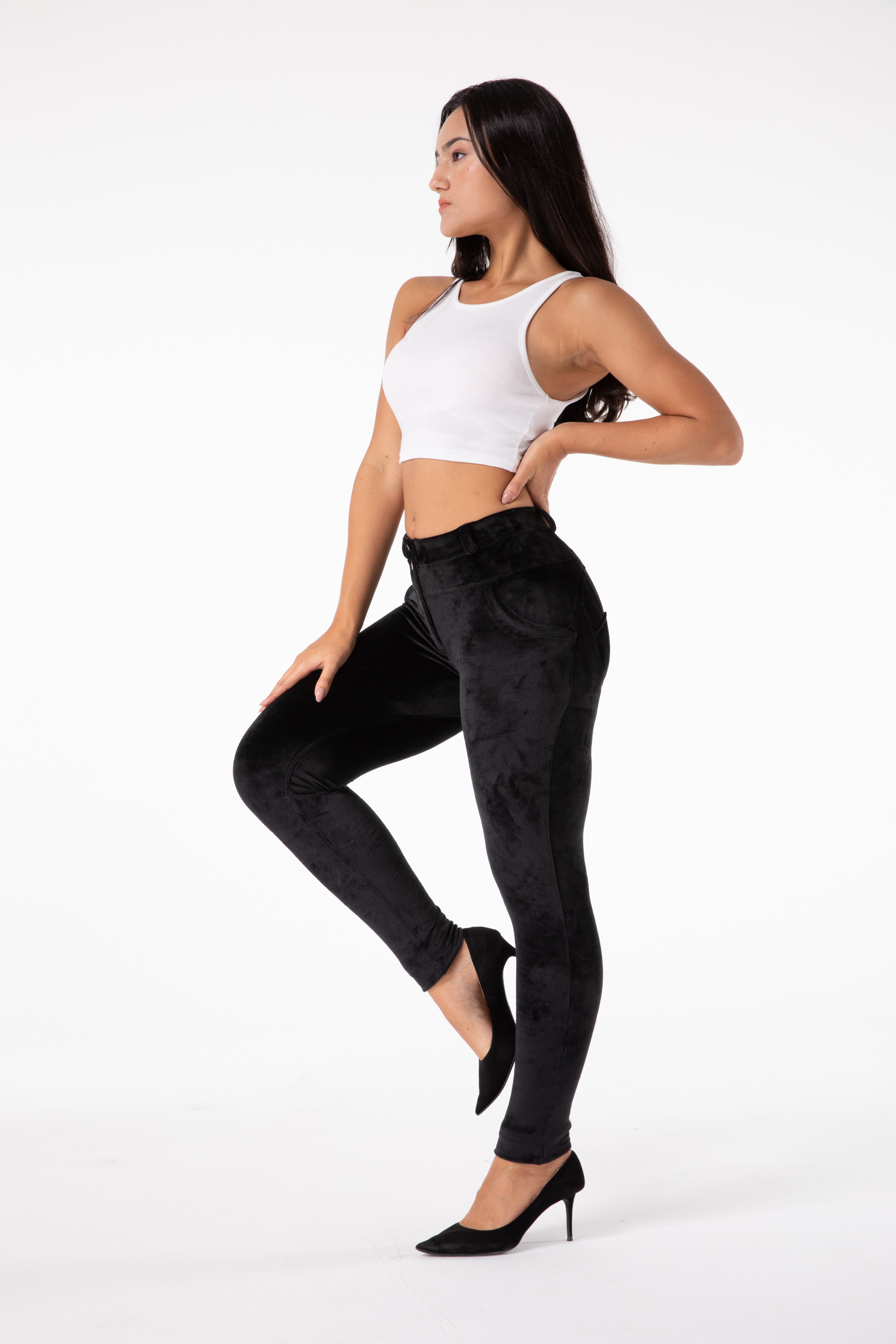 Czarne aksamitne obcisęe spodnie