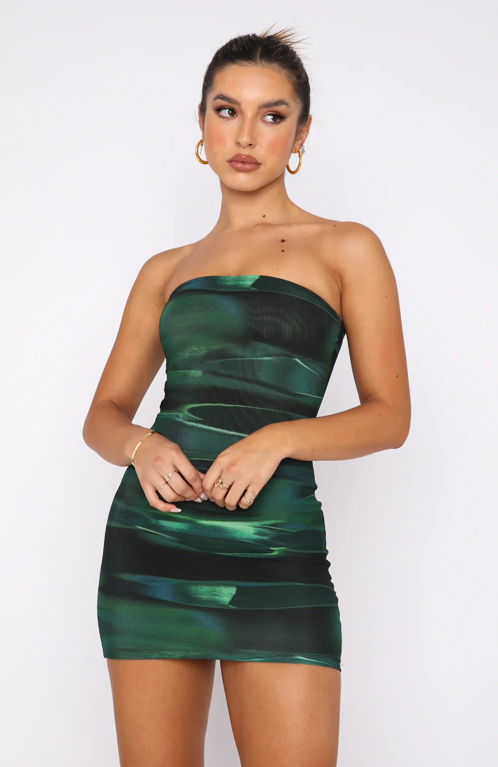 Elegancka mini sukienka bez ramiączek