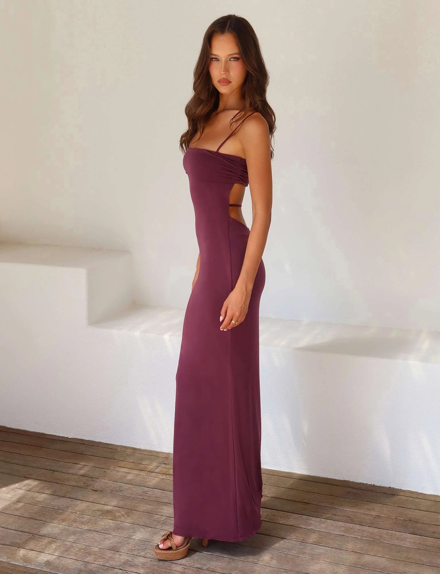 Sukienka maxi typu bandeau z odkrytymi plecami