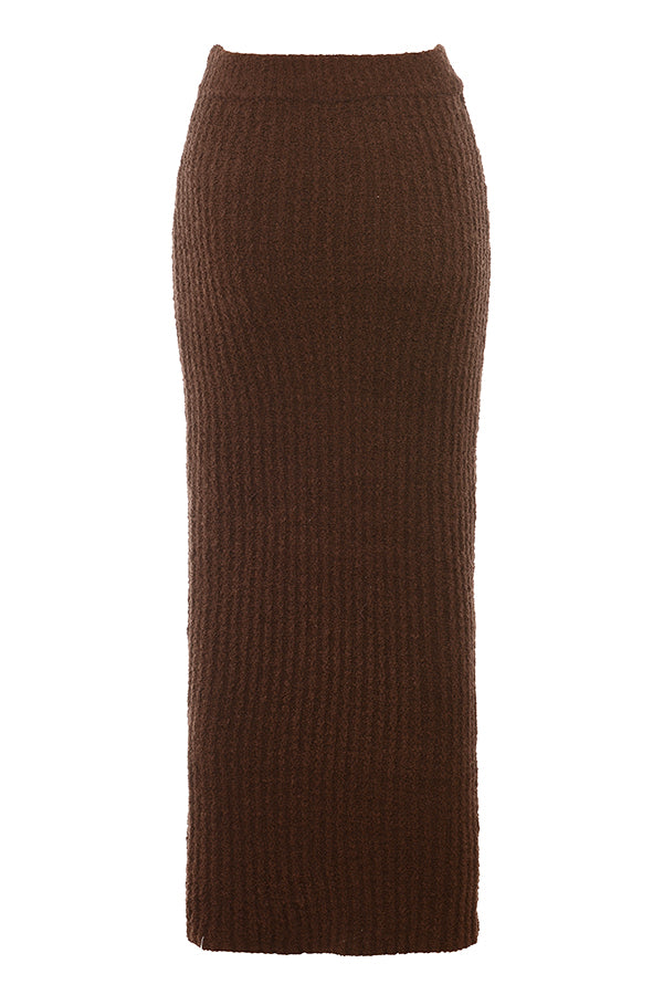 Top z dzianiny bouclé w kolorze czekolady i baweęniana spódnica maxi