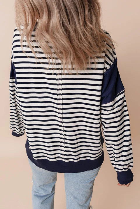 Bluza z luźnym niebieskim paskiem