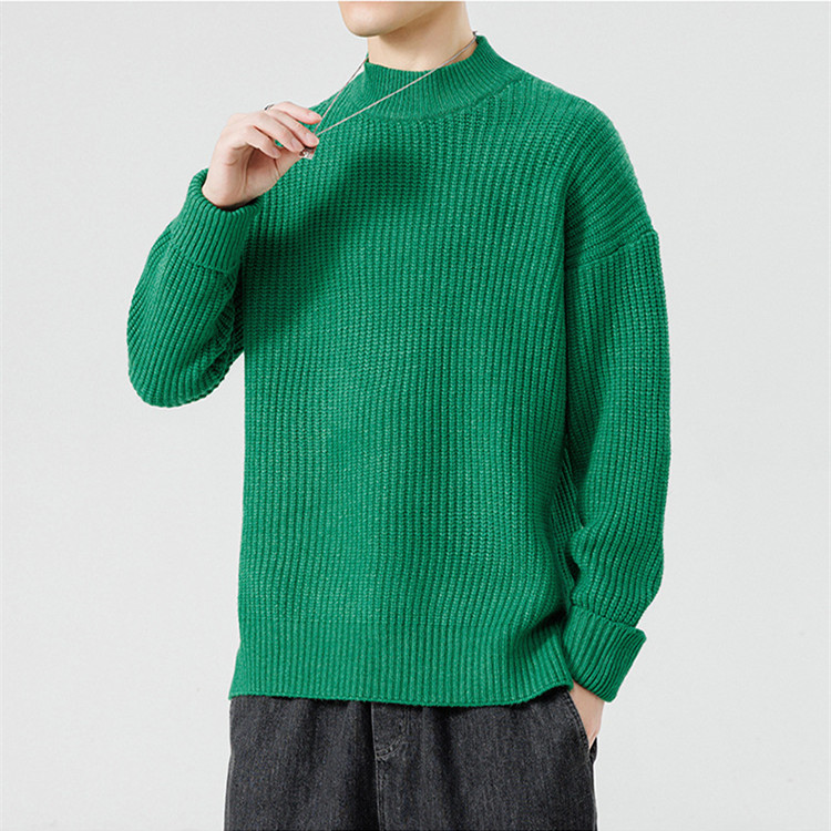 Dzianinowy sweter z wysokim koęnierzem