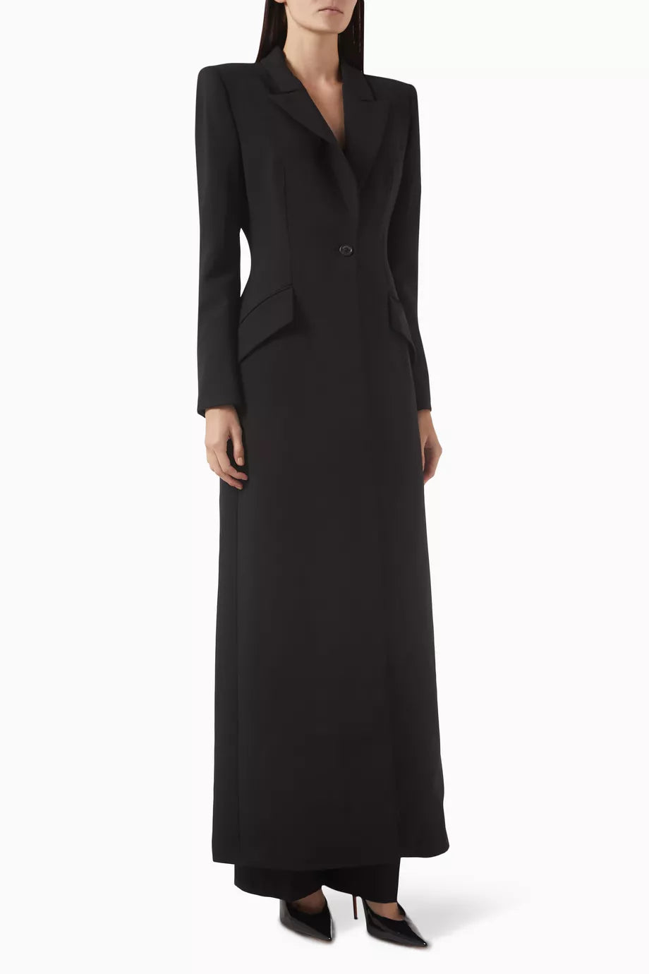 Jednorzędowy czarny płaszcz z mieszanki wełny