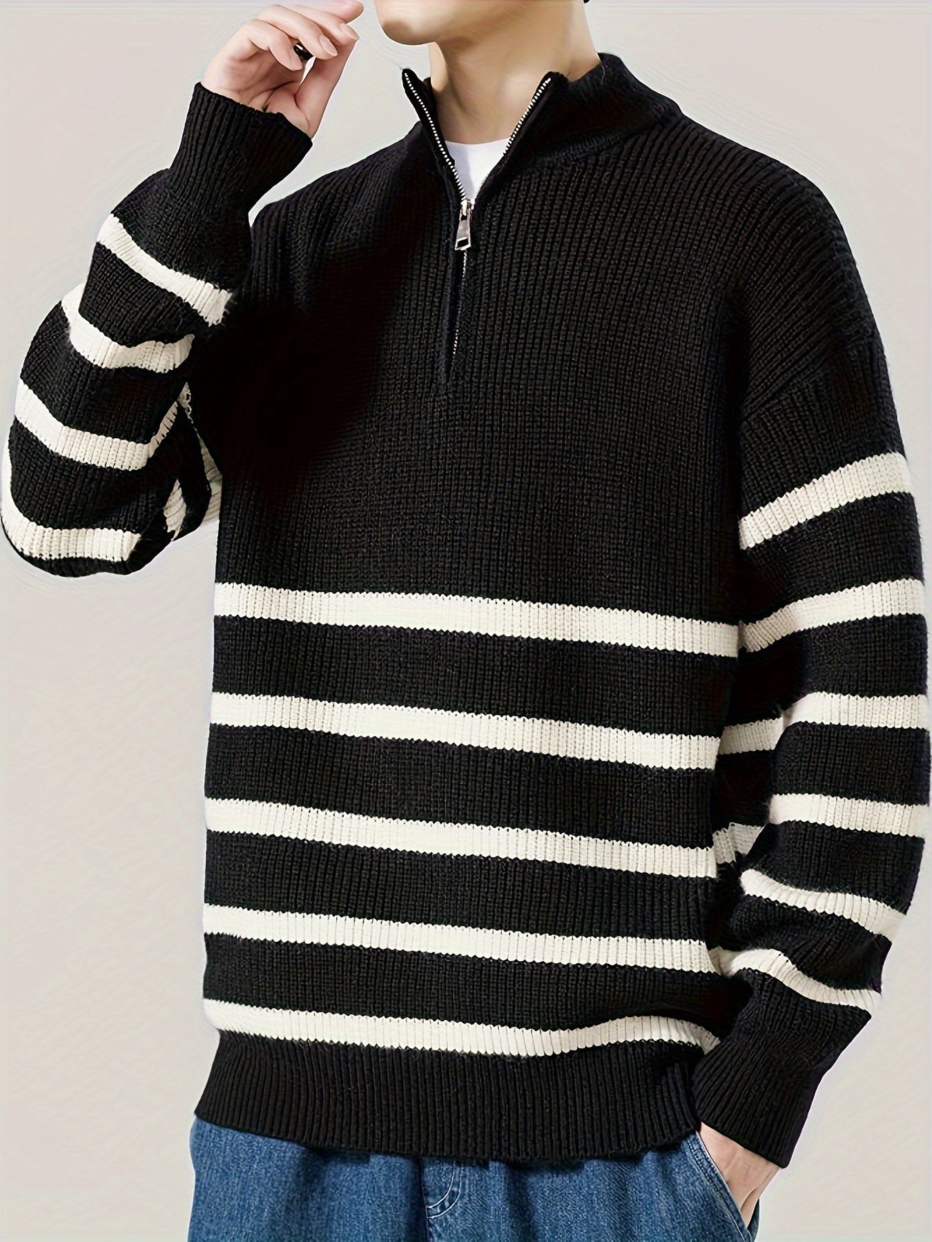Dzianinowy sweter w paski