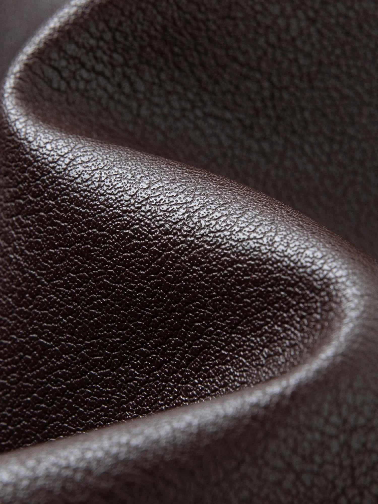 Krótka skórzana spódnica z paskiem