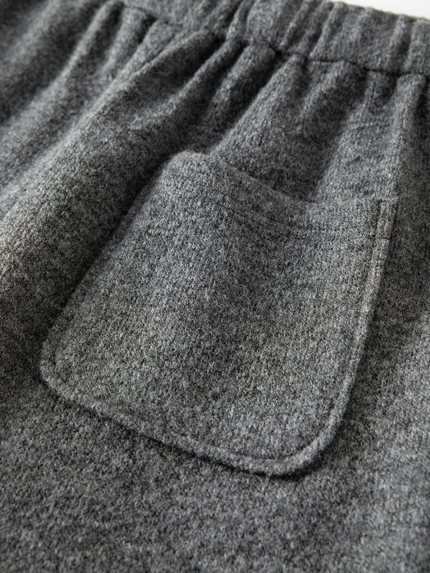 Luźne, swobodne, wełniane spodnie