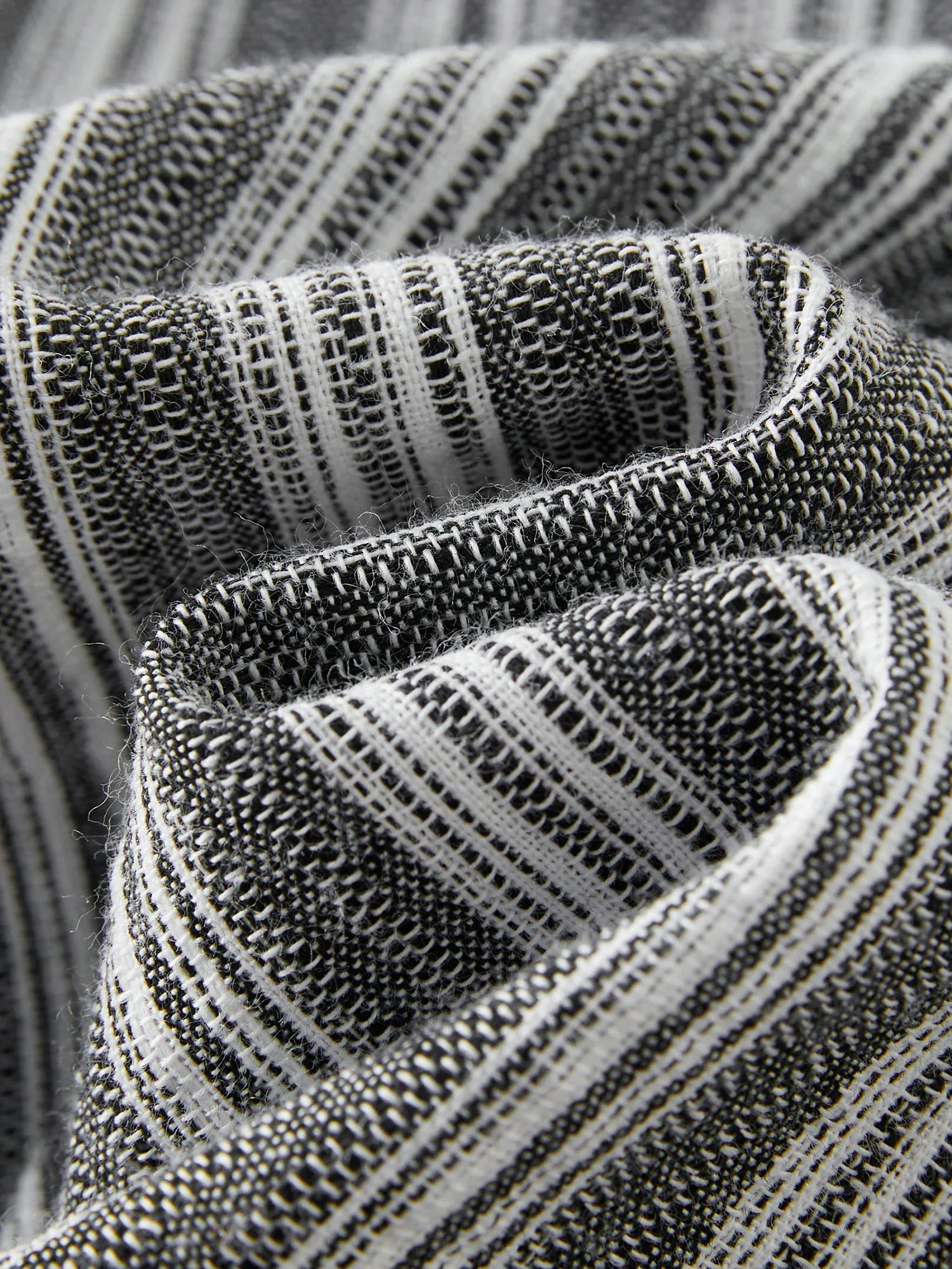 Luźne, proste spodnie z wysokim stanem