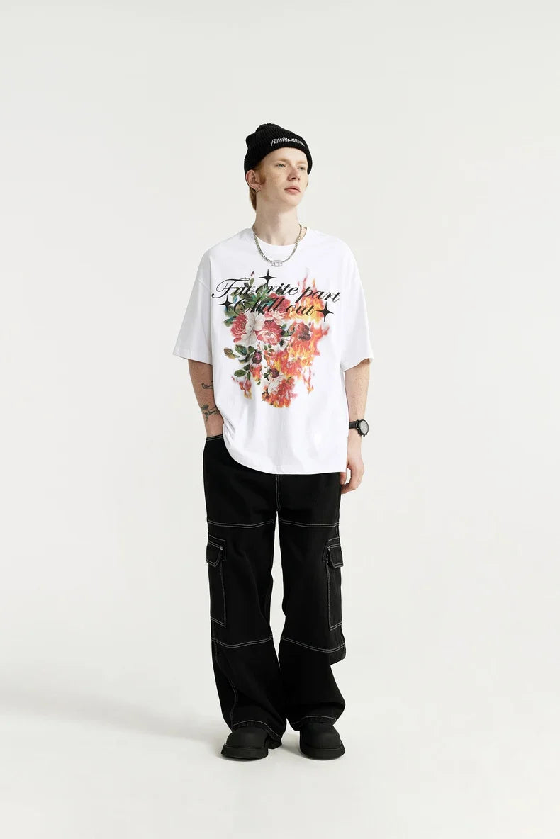 T-shirt z nadrukiem w pęomienny kwiatowy wzór