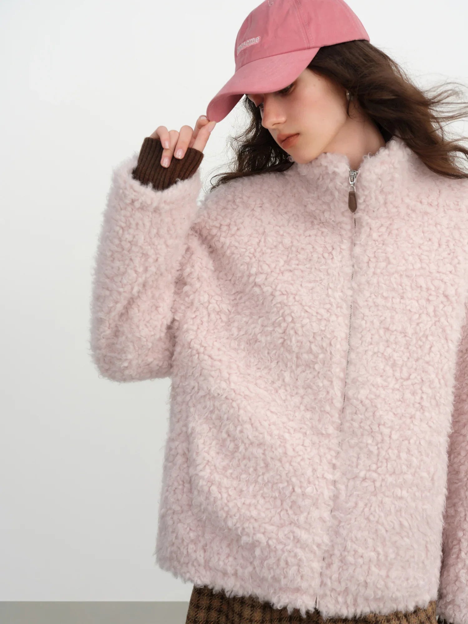 Krótka lekka kurtka futrzana