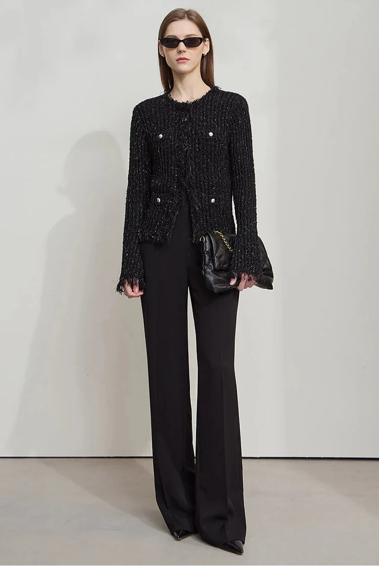 Minimalistyczny kardigan z frędzlami