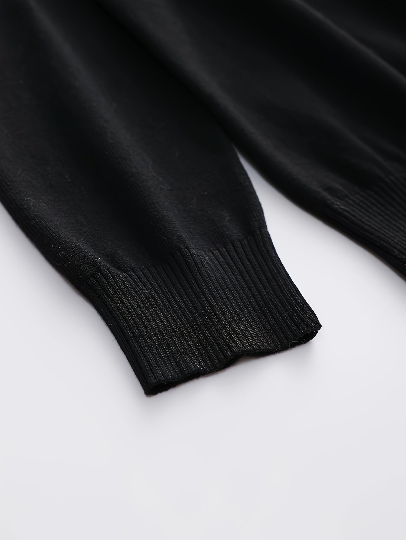 Dzianinowy sweter w paski