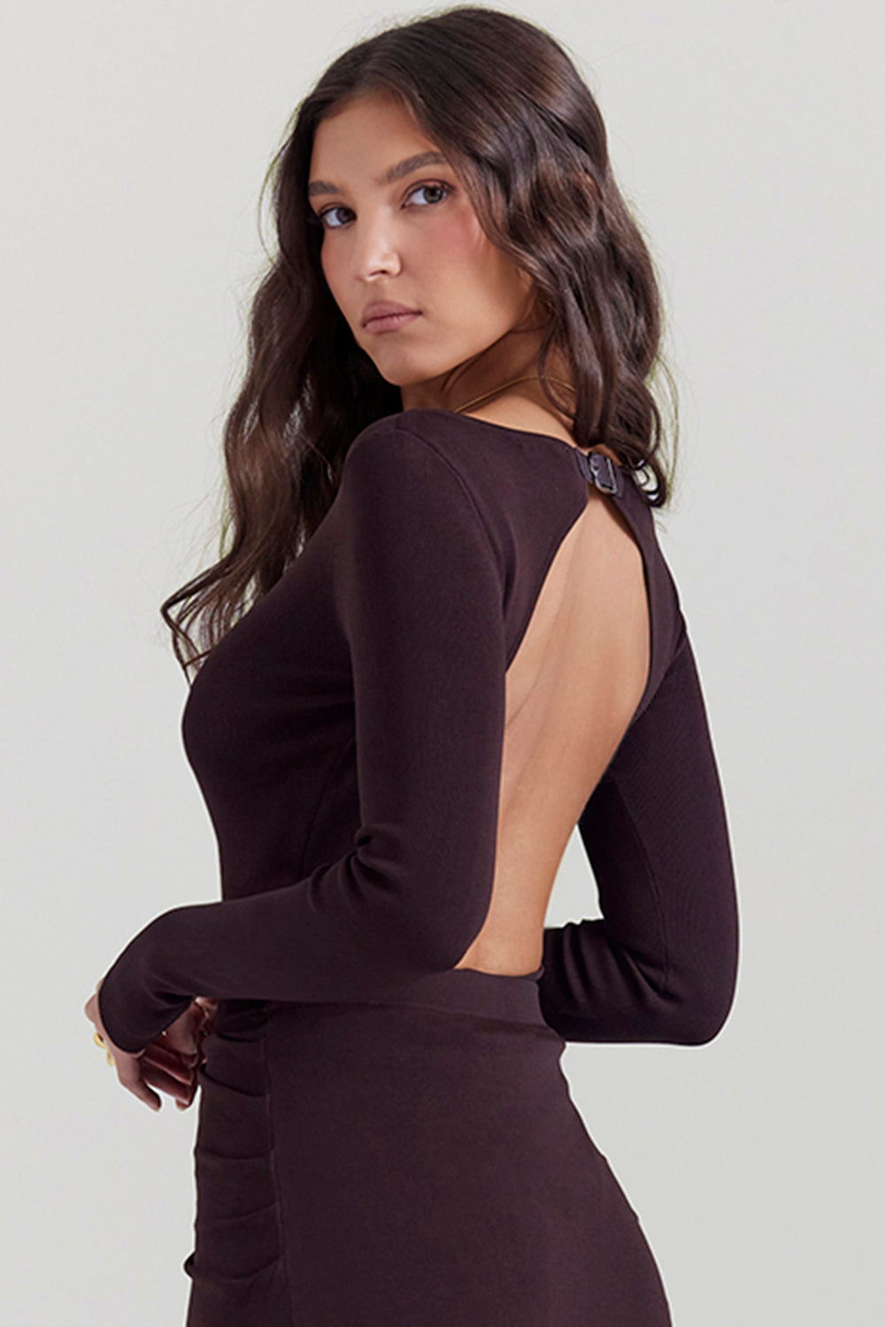 Body w kolorze espresso z odkrytymi plecami