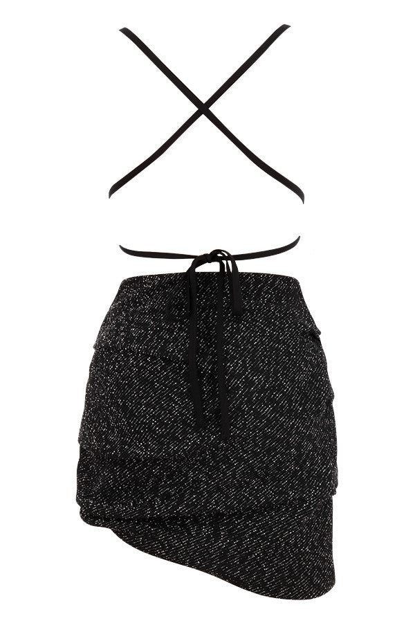 Czarna drapowana mini sukienka w kolorze bouclé