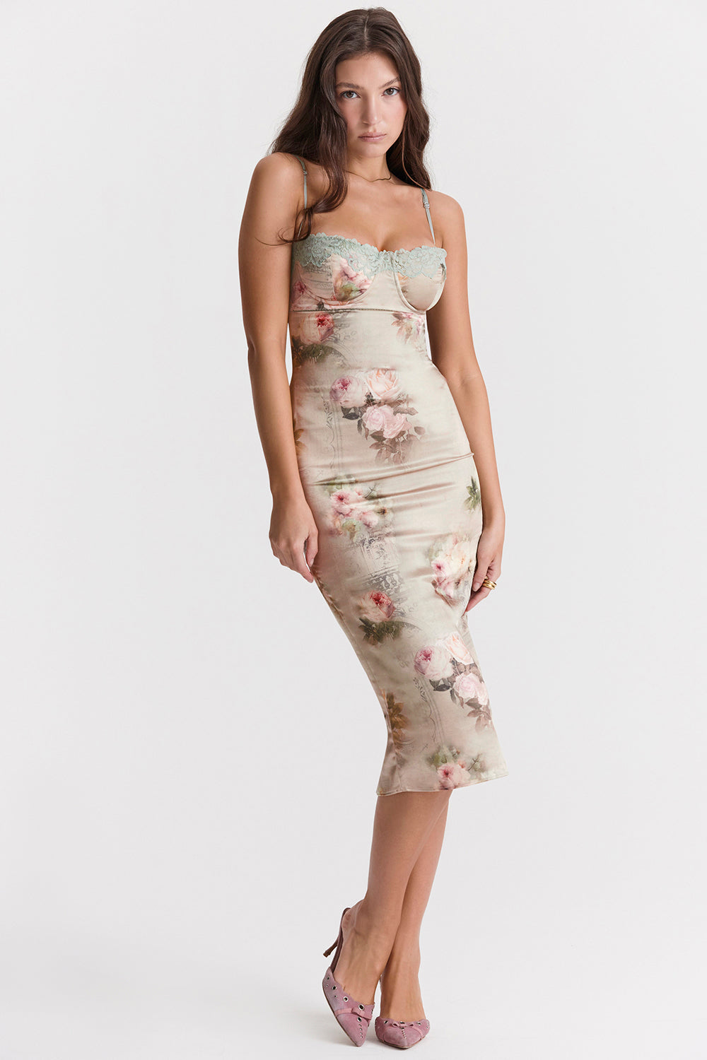Sukienka midi w stylu vintage w kwiaty