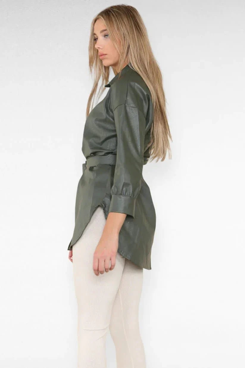 Top ze sztucznej skóry z paskiem